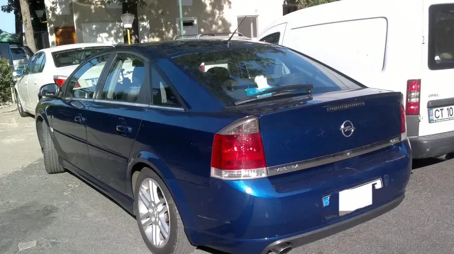 Opel Vectra C 1.9 CDTI DPF Business Sport — imagine 6