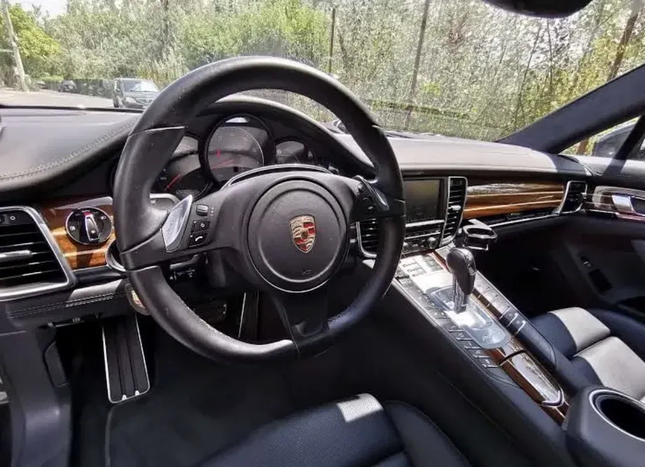 Porsche Panamera — imagine 3