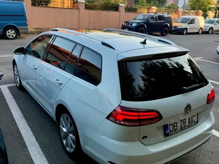 Volkswagen Golf 2.0 TDI DSG Highline