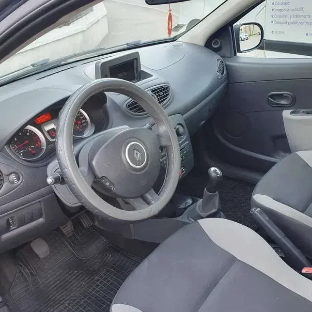 Renault Clio III 1.5 dCi 75 Expression — imagine 2