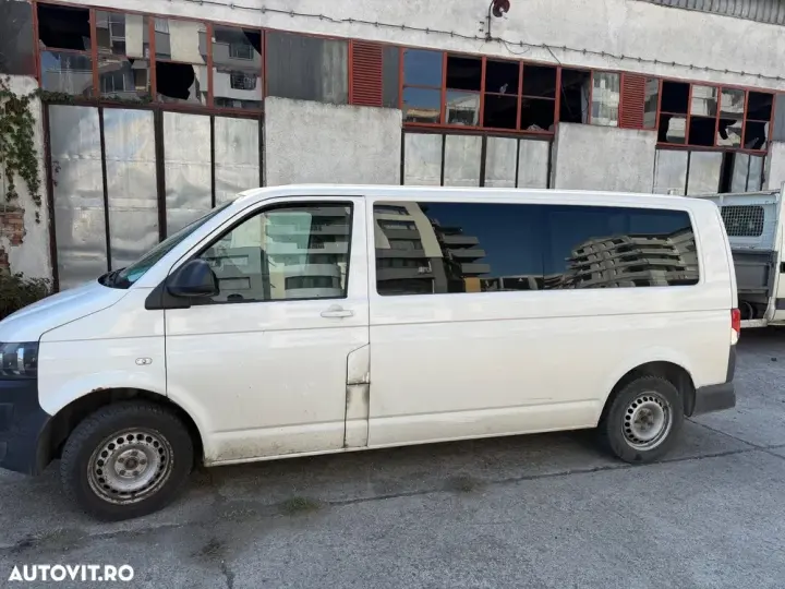 Volkswagen Caravelle