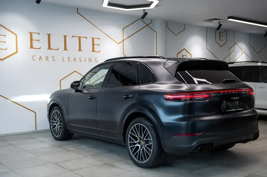 Porsche Cayenne Standard — imagine 5