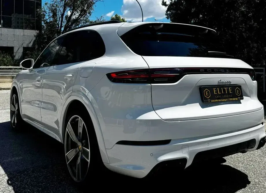 Porsche Cayenne E-Hybrid — imagine 4