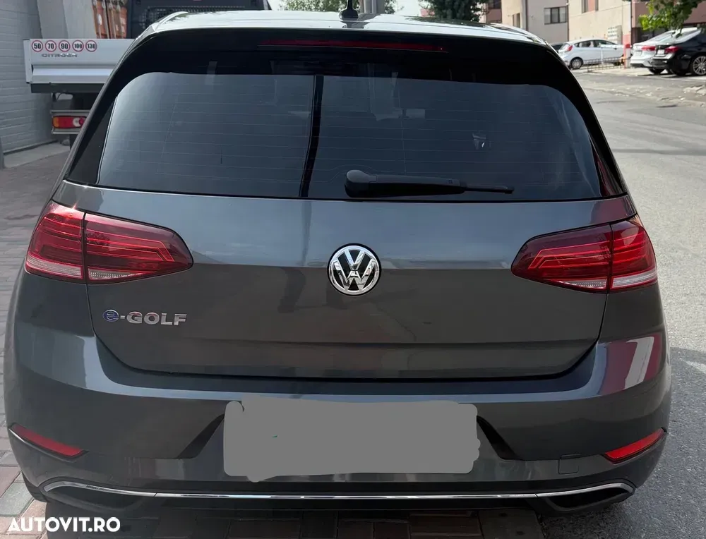 Volkswagen Golf e-Golf — imagine 5