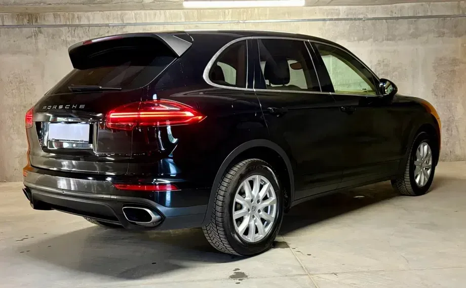 Porsche Cayenne 3.0 L — imagine 5