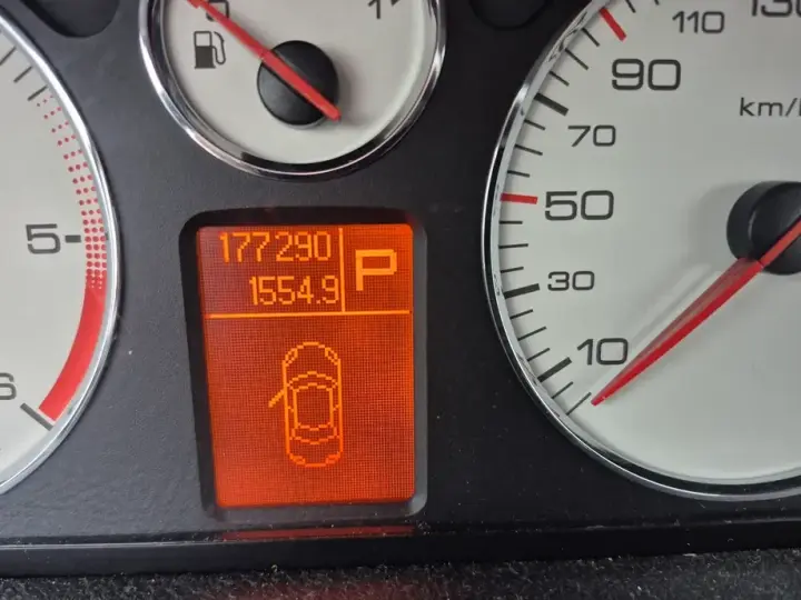 Peugeot 407 HDi 135 Automatik Premium