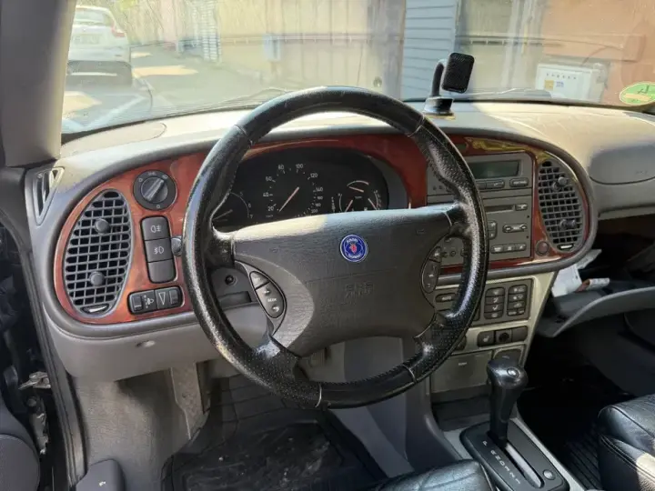 Saab 9-3