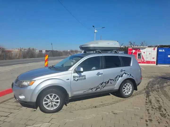 Mitsubishi Outlander II 2.0 DI-D 4WD Inform
