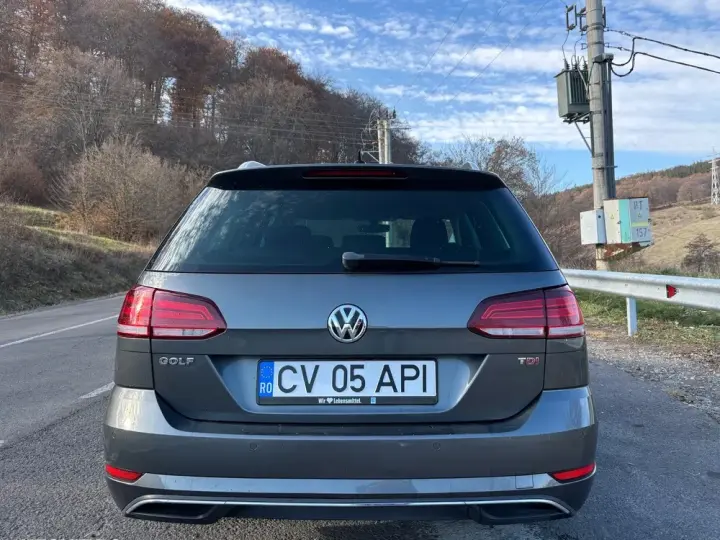 Volkswagen Golf 1.6 TDI DSG Comfortline