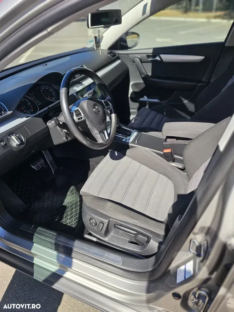 Volkswagen Passat Alltrack — imagine 6
