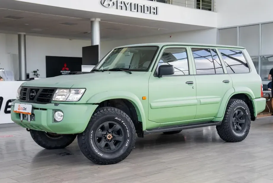Nissan Patrol — imagine 3
