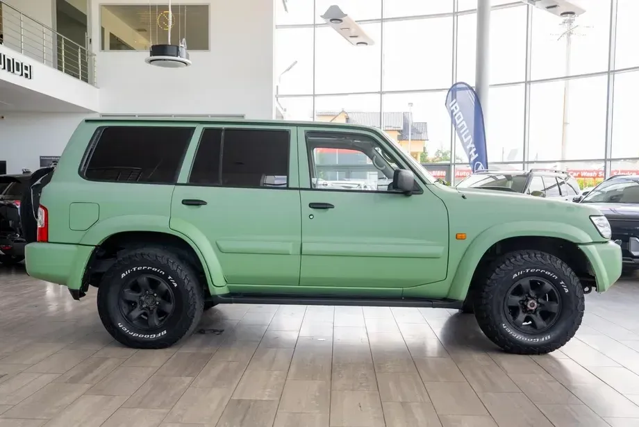 Nissan Patrol — imagine 5
