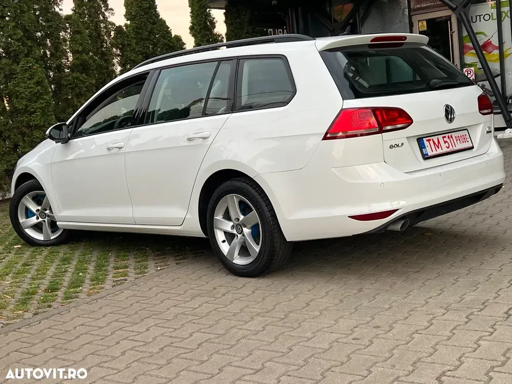Volkswagen Golf — imagine 4