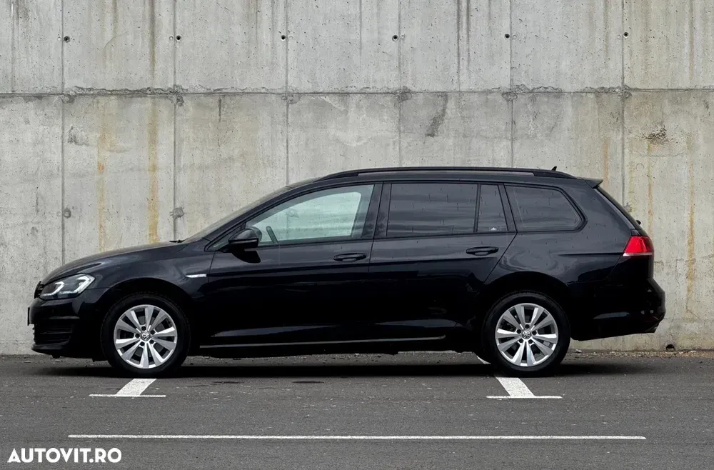 Volkswagen Golf — imagine 4