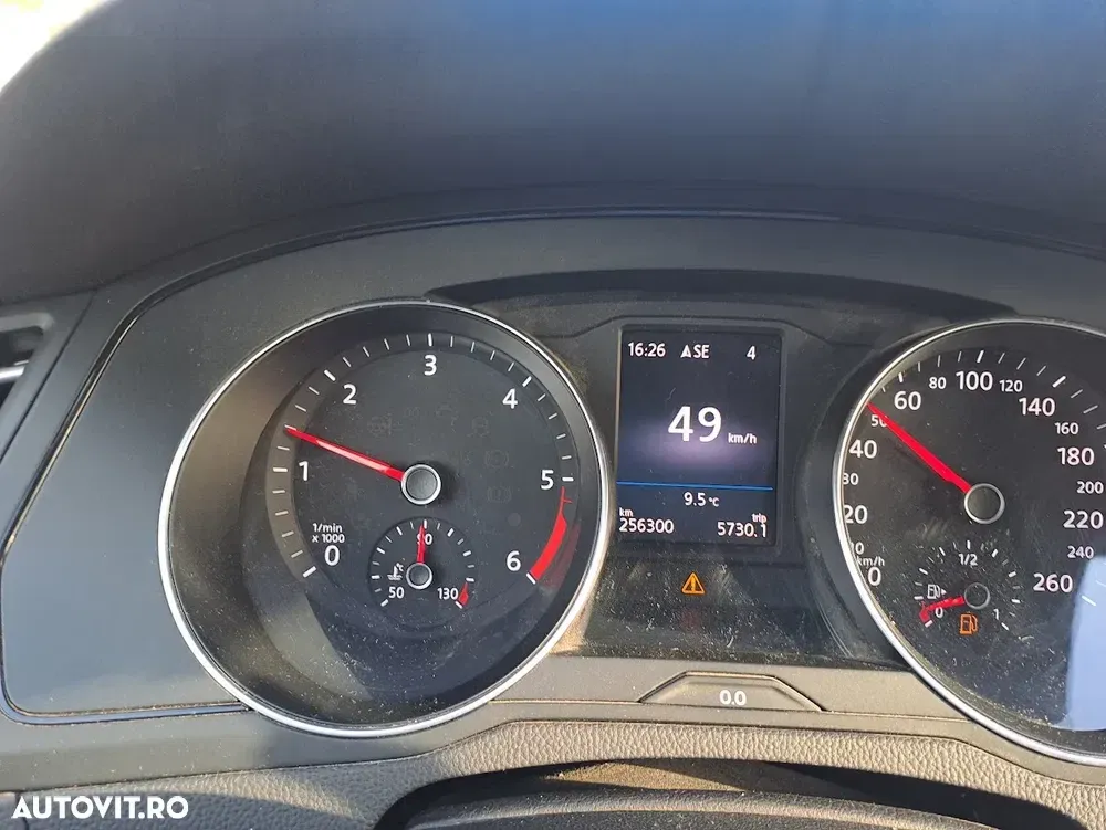 Volkswagen Passat B8 1.6 TDI Advance — imagine 5