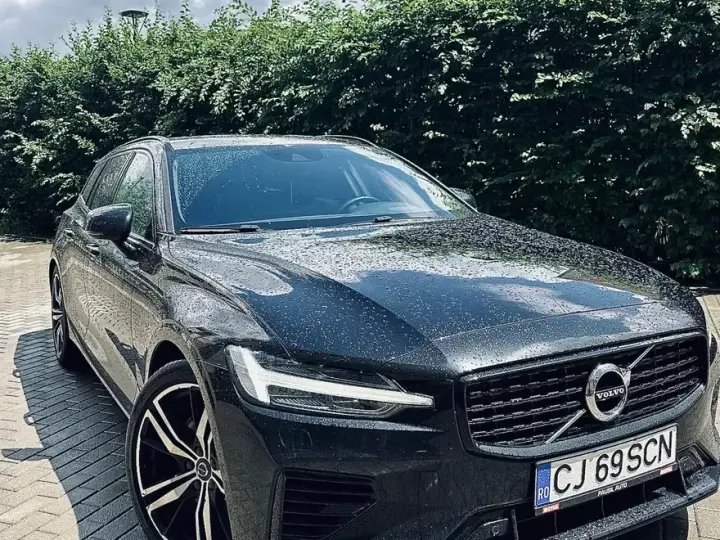 Volvo V60 II Recharge T6 AWD AT Core