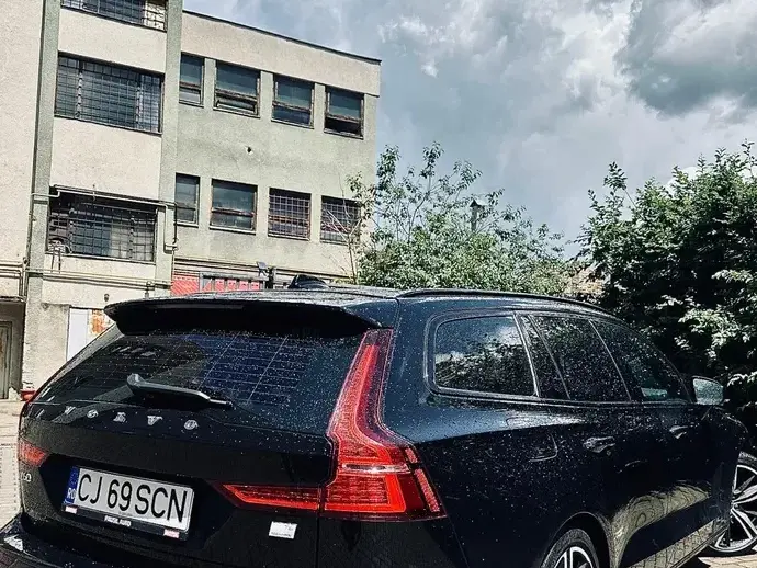 Volvo V60 II Recharge T6 AWD AT Core