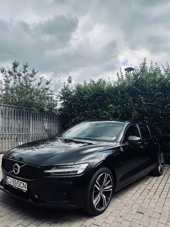 Volvo V60 II Recharge T6 AWD AT Core — imagine 3