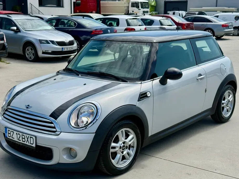 MINI Cooper D AT — imagine 3