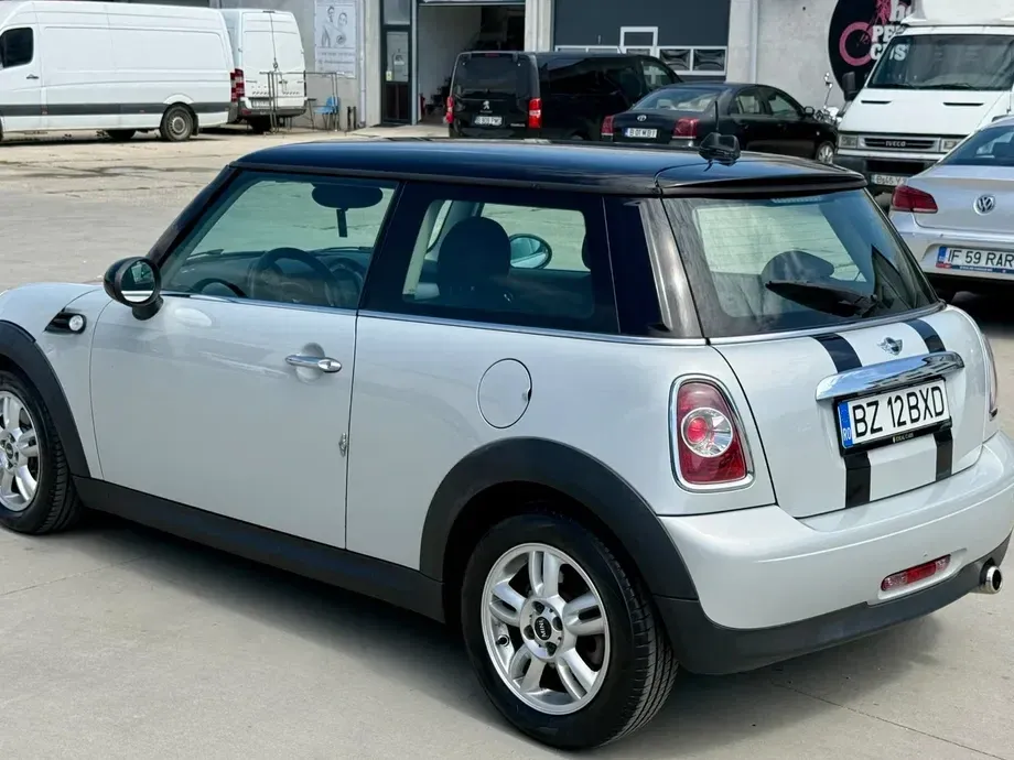 MINI Cooper D AT — imagine 4