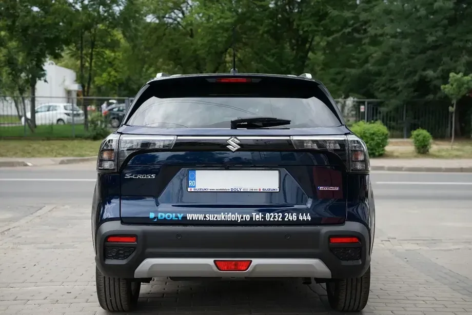 Suzuki S-Cross 1.4 Boosterjet 6MT AllGrip MHEV Luxus — imagine 2