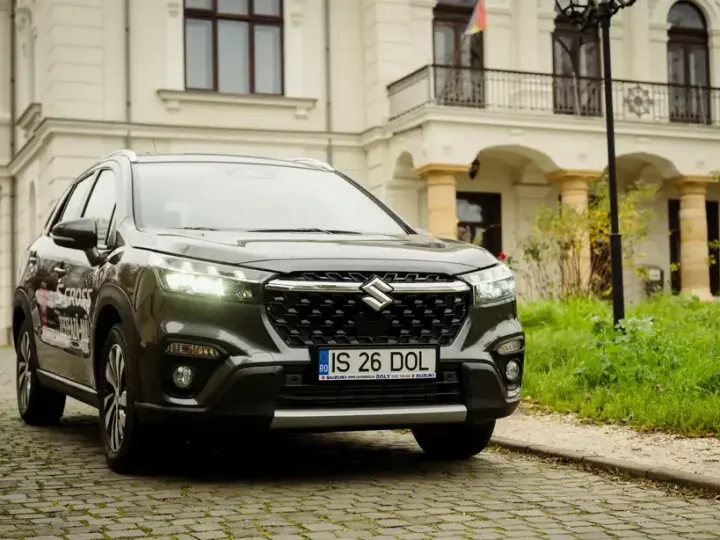 Suzuki S-Cross