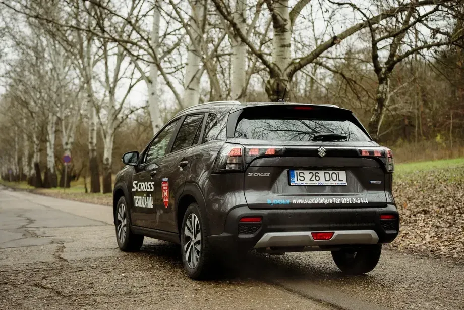 Suzuki S-Cross — imagine 4