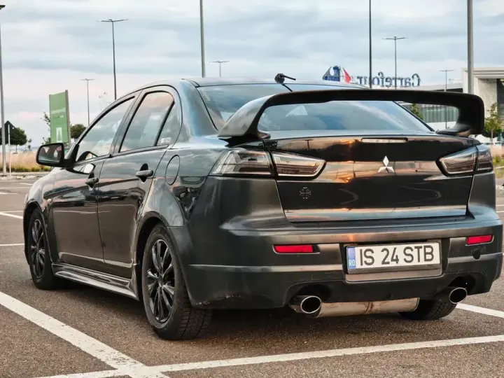 Mitsubishi Lancer IX 2.0 DI-D Inform