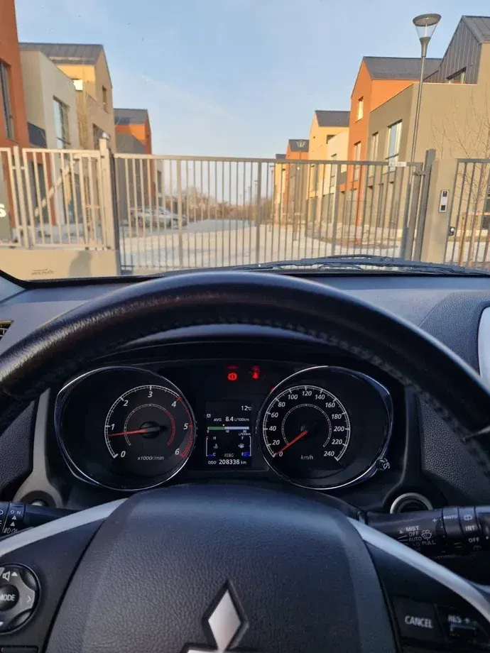 Mitsubishi ASX — imagine 3