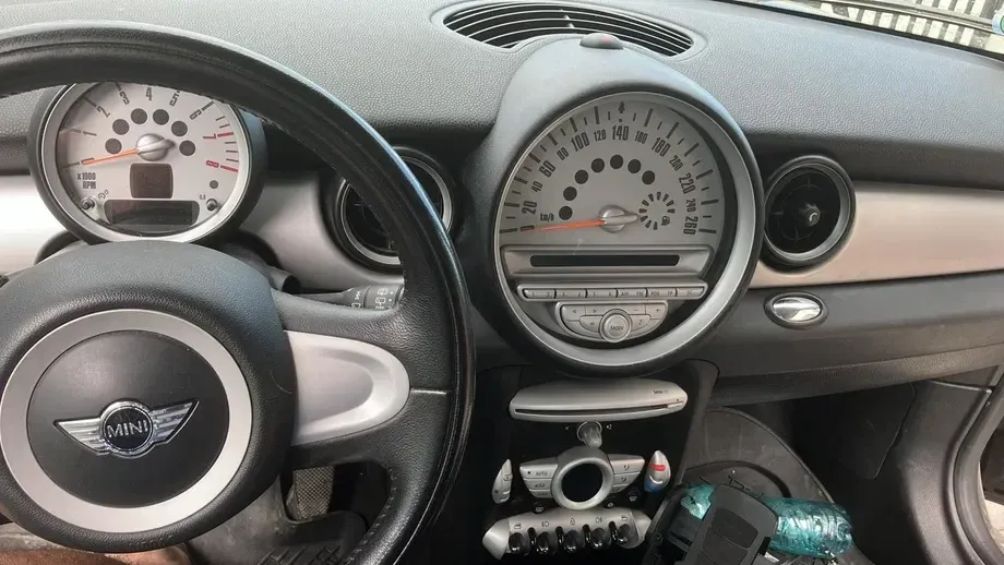 MINI Cooper Standard — imagine 6
