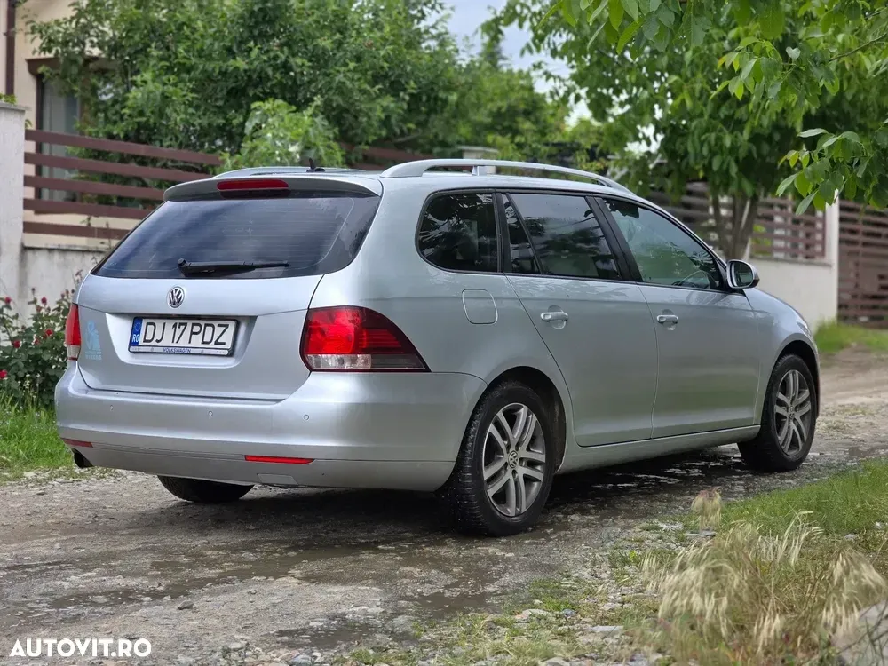 Volkswagen Golf 1.6 TDI DPF DSG Comfortline — imagine 3