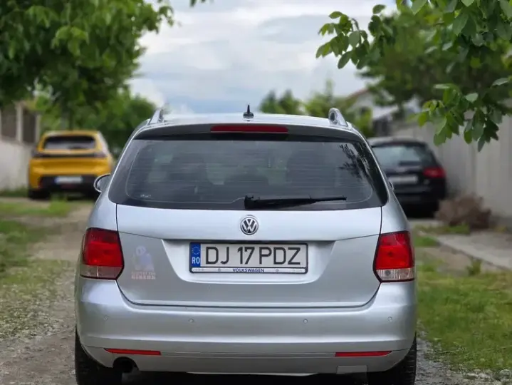 Volkswagen Golf 1.6 TDI DPF DSG Comfortline