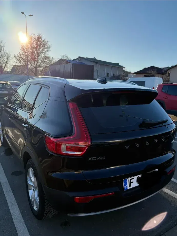 Volvo XC 40 — imagine 2