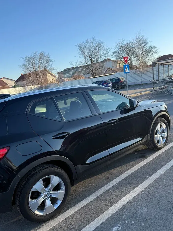 Volvo XC 40 — imagine 4
