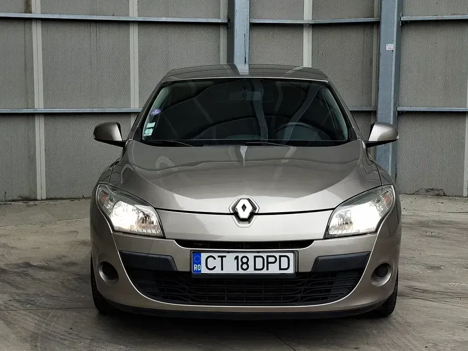 Renault Mégane III 1.4 TCe Expression — imagine 2