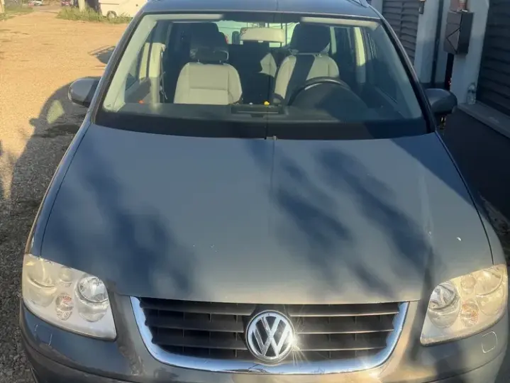 Volkswagen Touran 2.0TDI Highline Aut