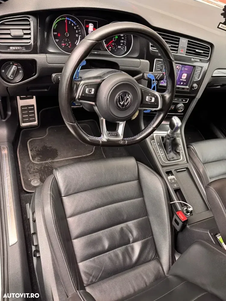 Volkswagen Golf — imagine 5