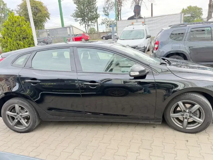 Volvo V40 D2 DRIVe Basic