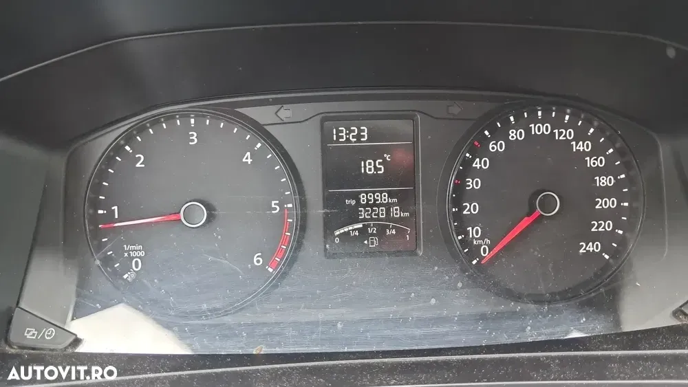 Volkswagen Transporter 2.0 75 kW KR Comfortline — imagine 5