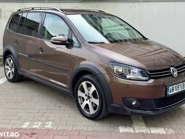 Volkswagen Touran Cross 1.4 TSI