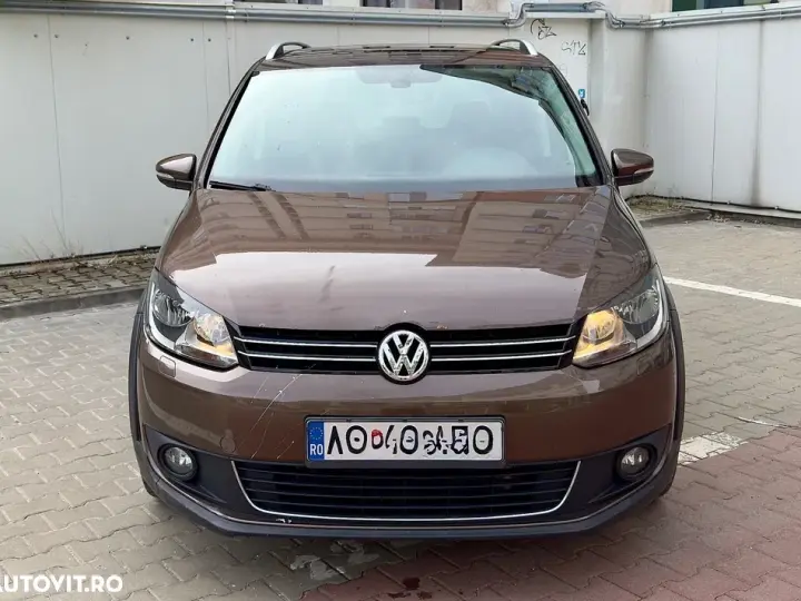 Volkswagen Touran Cross 1.4 TSI
