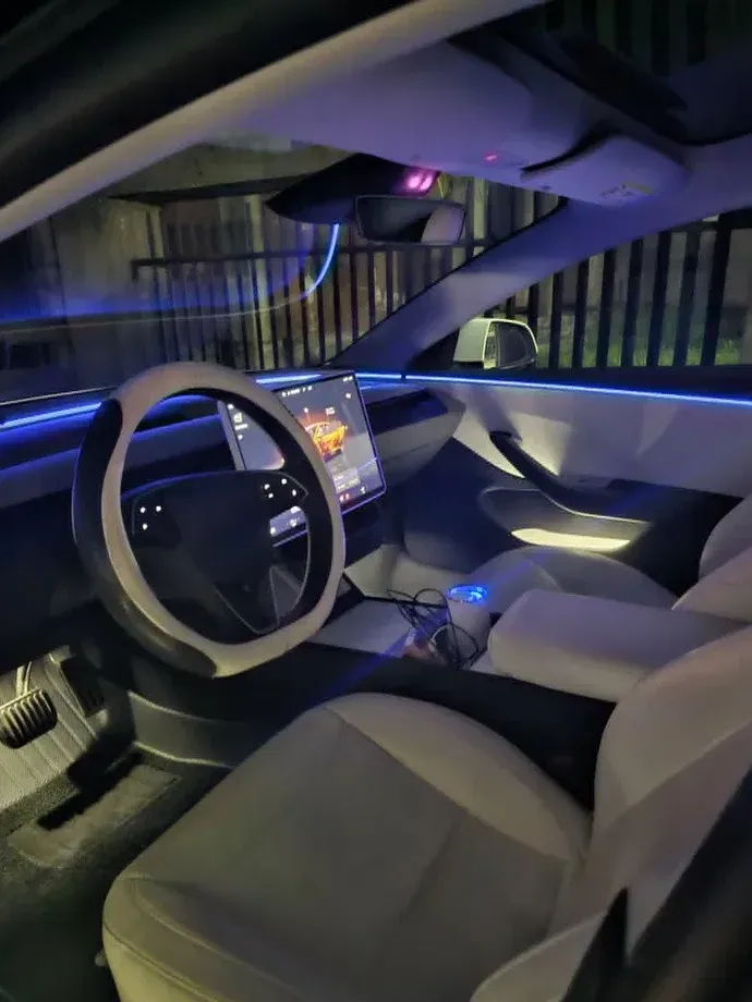 Tesla Model 3 RWD — imagine 3