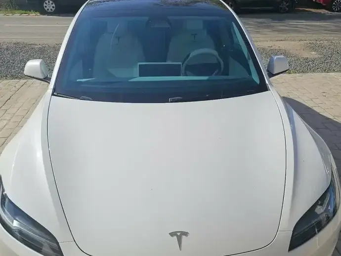 Tesla Model 3 RWD