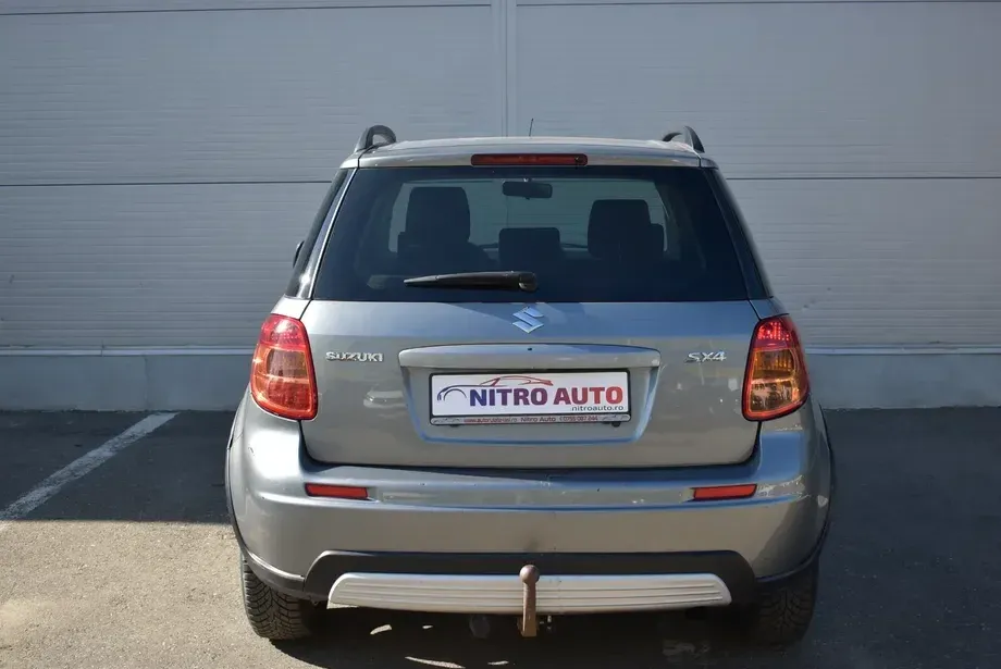 Suzuki SX4 — imagine 5