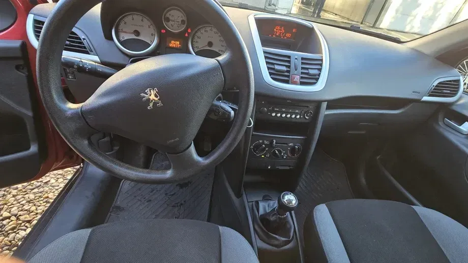 Peugeot 207 1.4 VTi Active — imagine 6