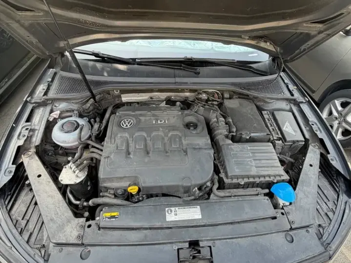 Volkswagen Passat B8 2.0 TDI DSG Comfortline