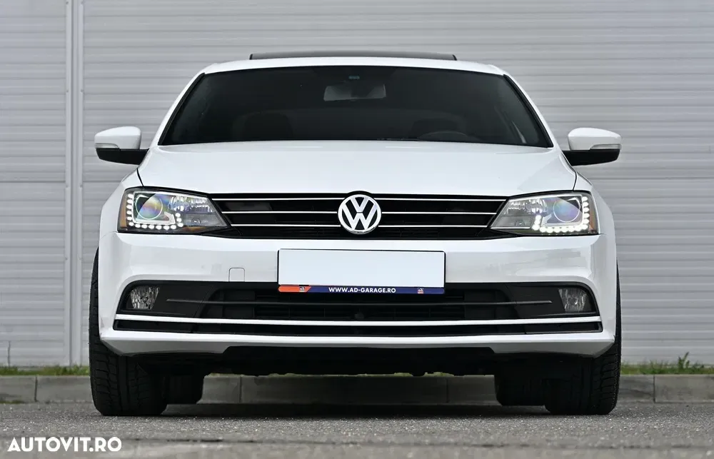 Volkswagen Jetta — imagine 6