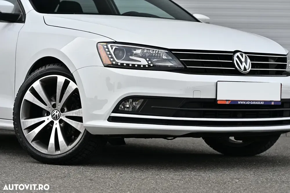 Volkswagen Jetta — imagine 5