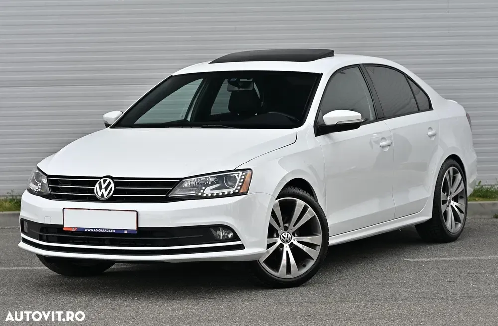 Volkswagen Jetta — imagine 3