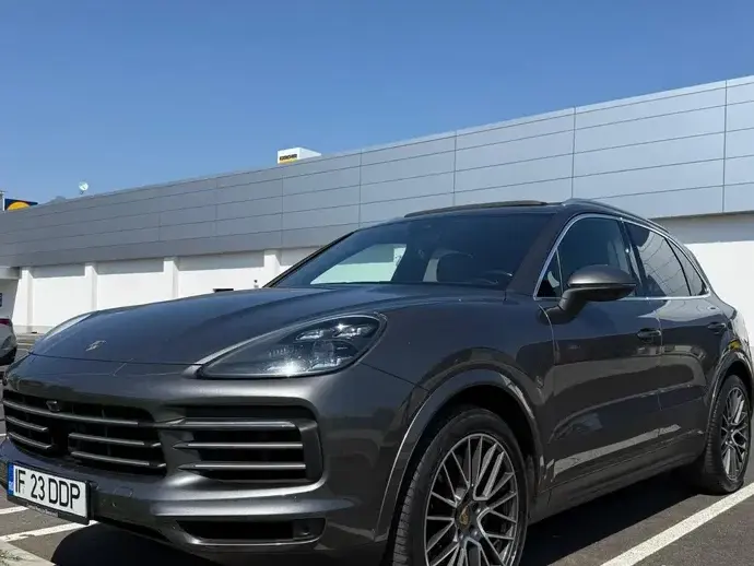 Porsche Cayenne Standard